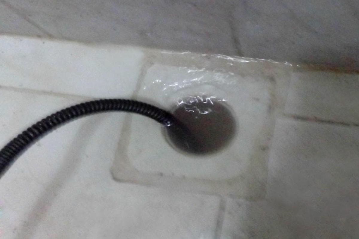 Duş süzgeci tıkanıklık açma